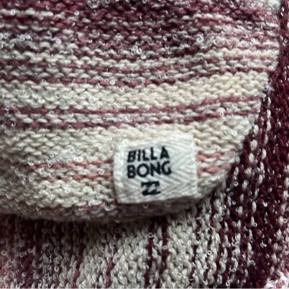Kiara OBX S2 Billabong Sweater - Picture 4 of 4